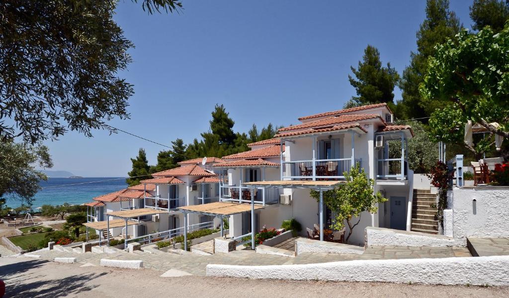 Milia Beach Apartments Paralia Milia 外观 照片